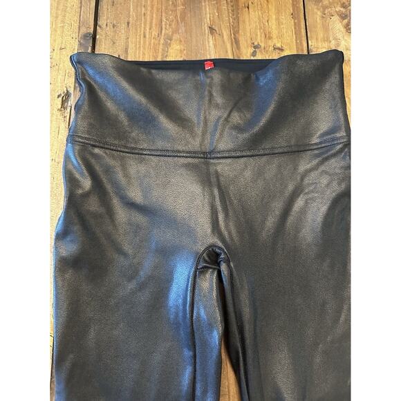 Spanx Faux Leather Leggings Black Tummy Control Shape Wear Size Small Slimming - Picture 2 of 9